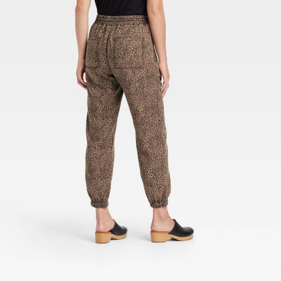 Leopard Jogger Pants by Knox Rose™ Medium - Picture 3 of 10